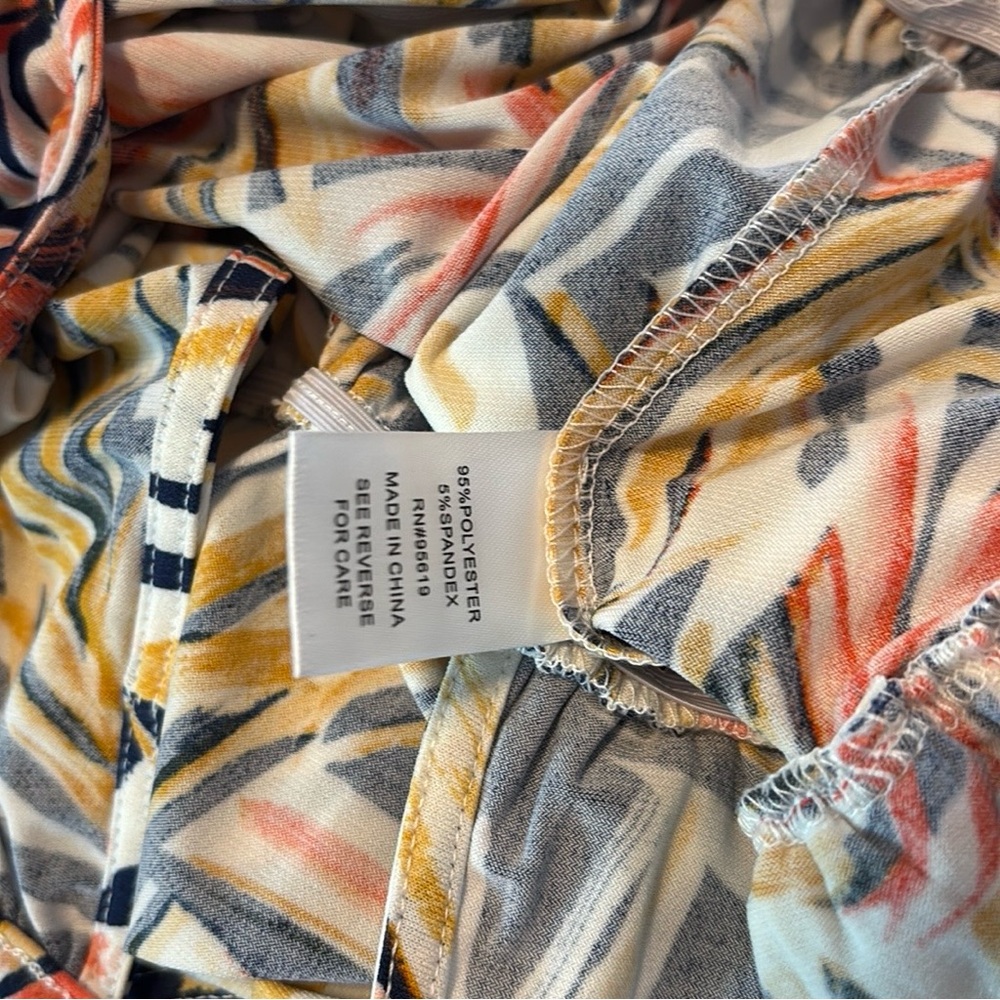 jumpsuit size large - Picture 7 of 7